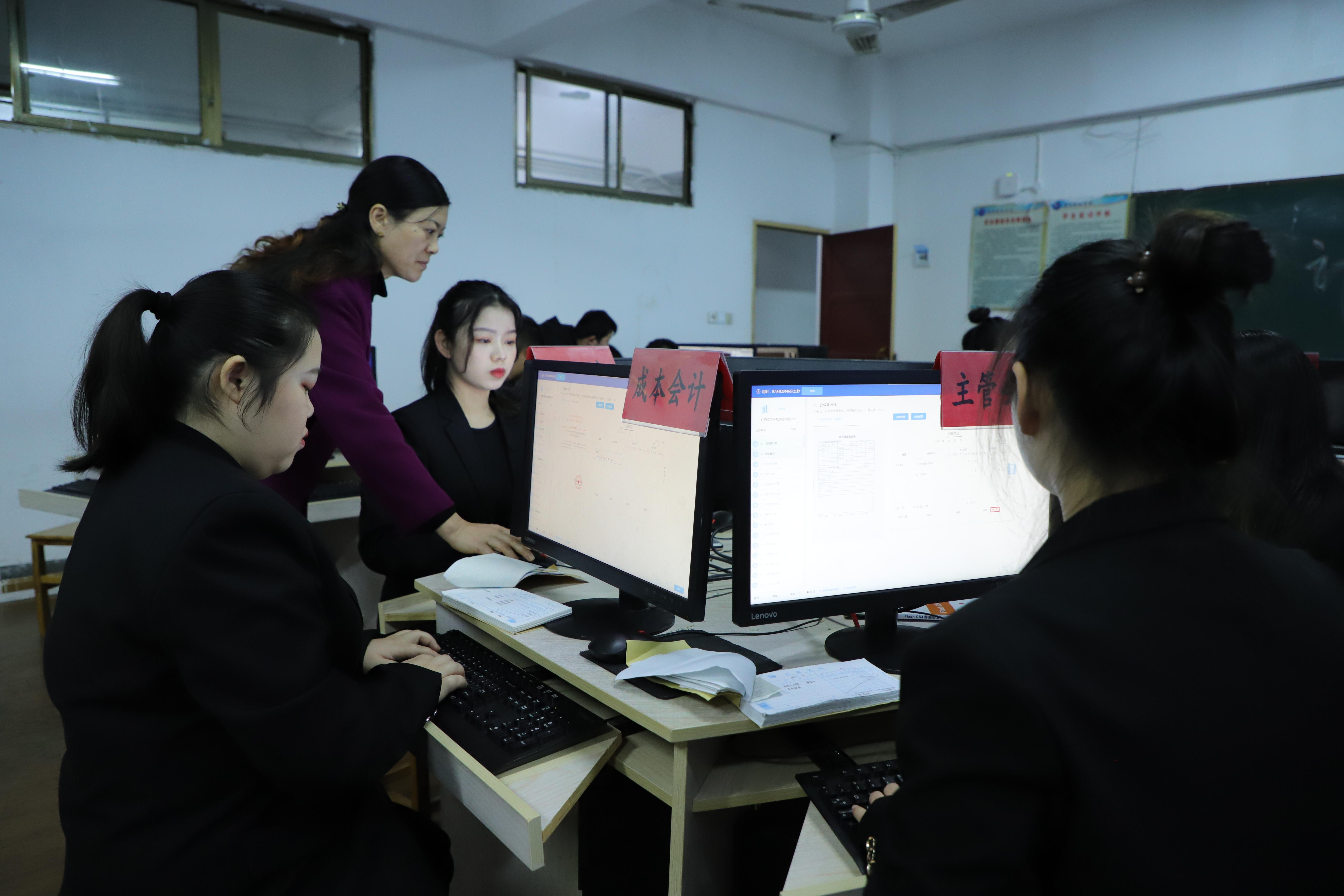 教書育人，品德為先 ——万泰娱乐平台教師王建軍